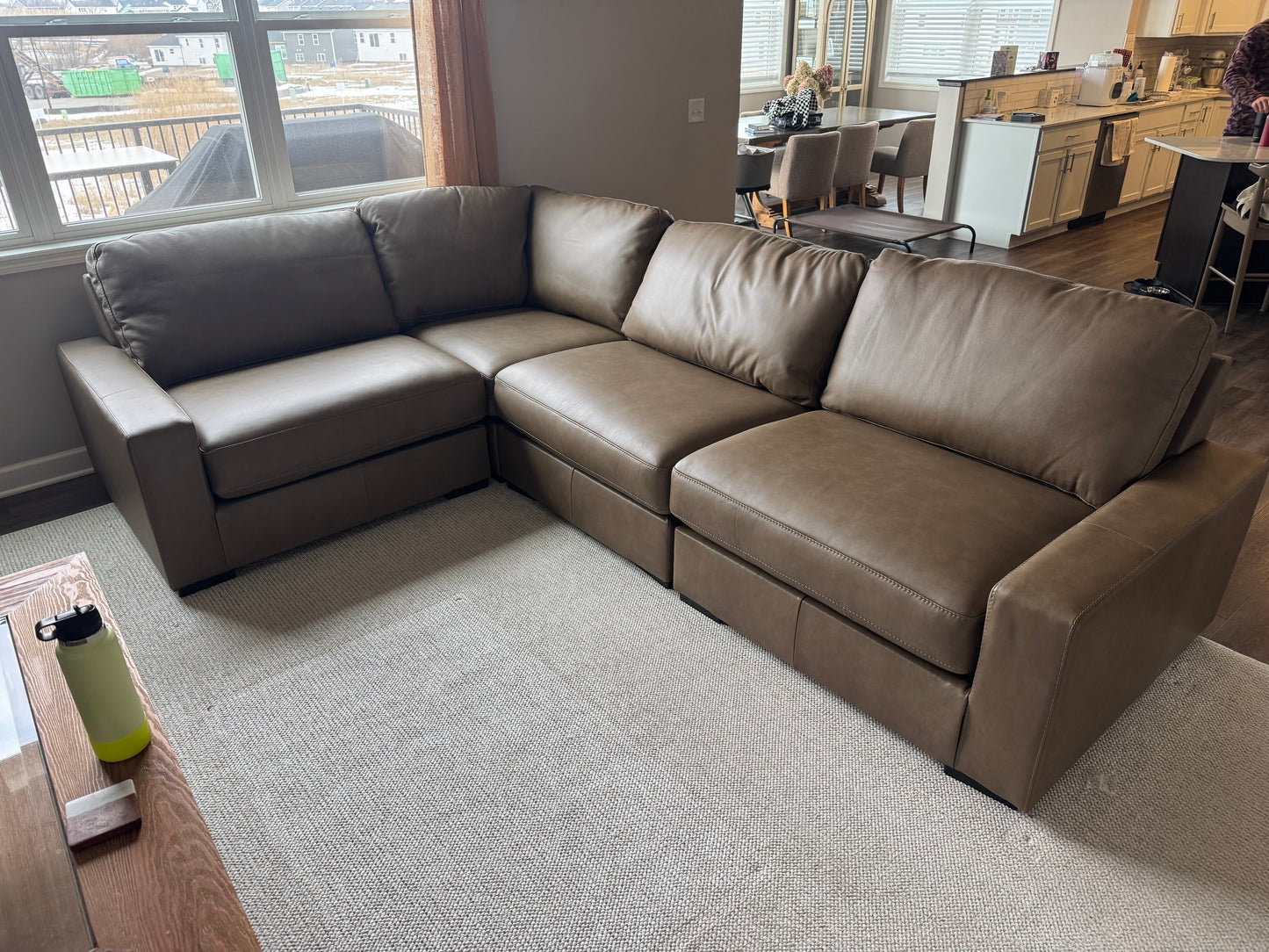 Veronella 4-Piece Sectional