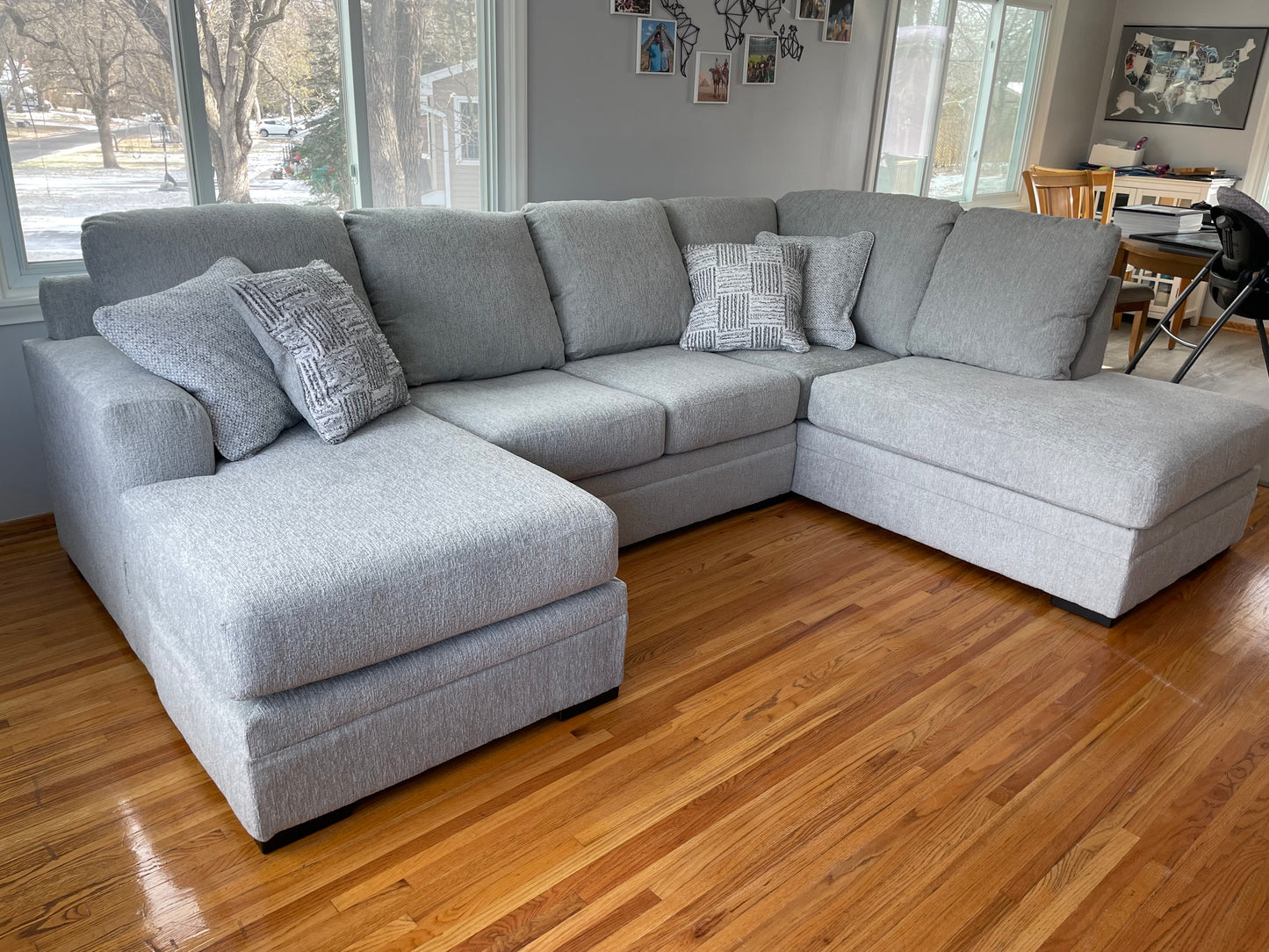 Gabyleigh 2-Piece Sectional with Chaise