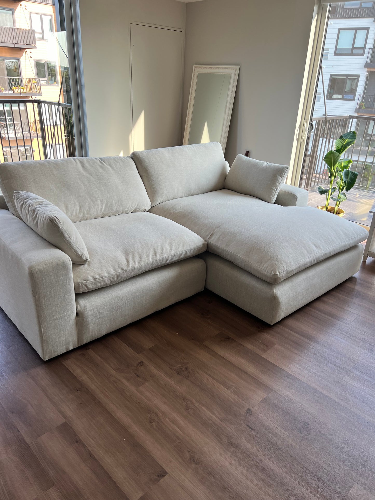 Elyza 2-Piece Sectional with Chaise