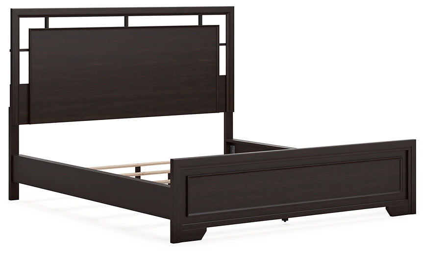 Covetown California King Panel Bed with Mirrored Dresser