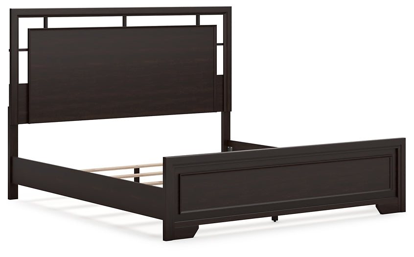 Covetown King Panel Bed with Dresser and Nightstand