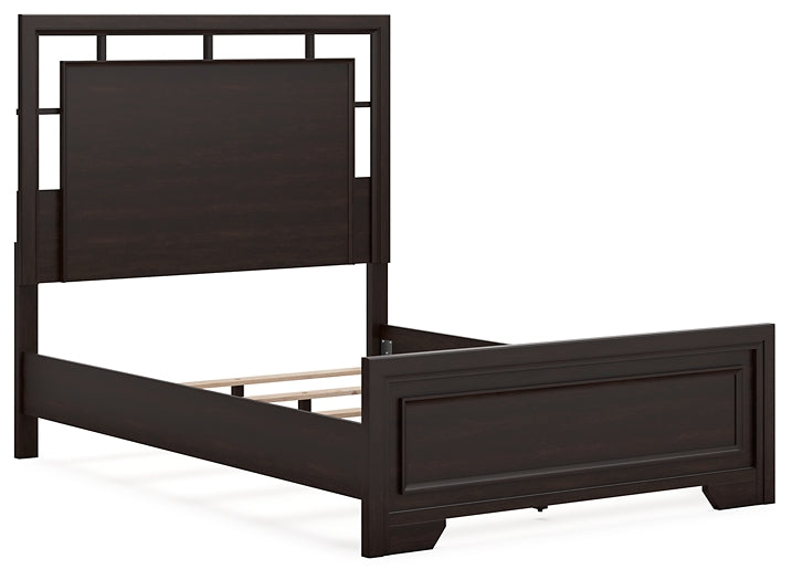 Covetown Full Panel Bed with Dresser and Nightstand