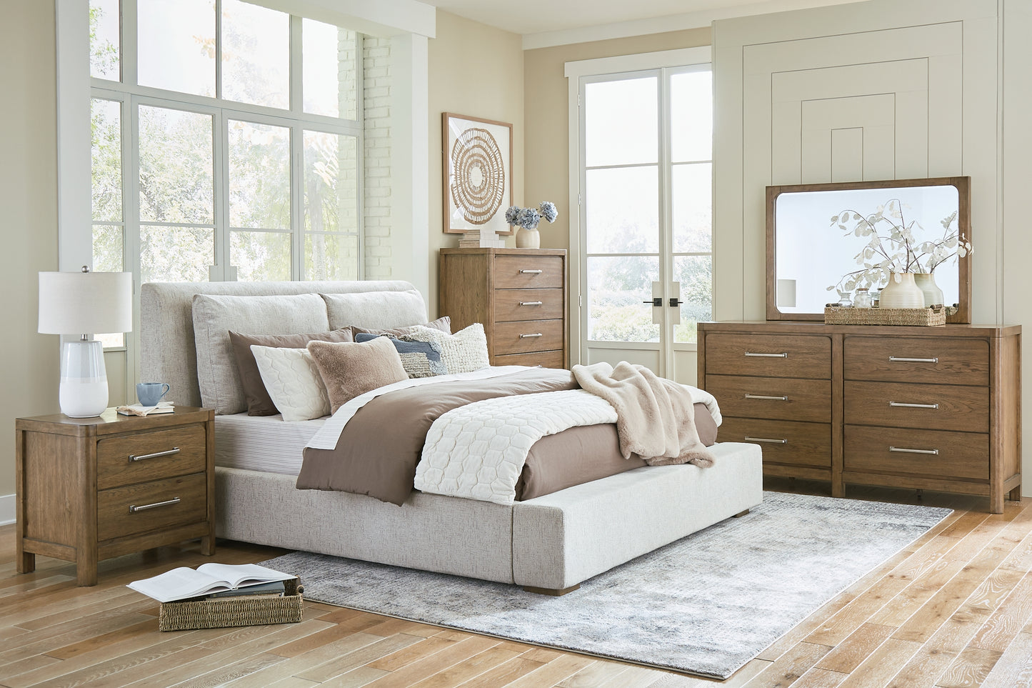 Cabalynn King Panel Bed with Dresser